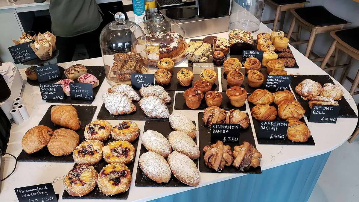 Bassett Bakery – bakery in Royal Wootton Bassett town centre